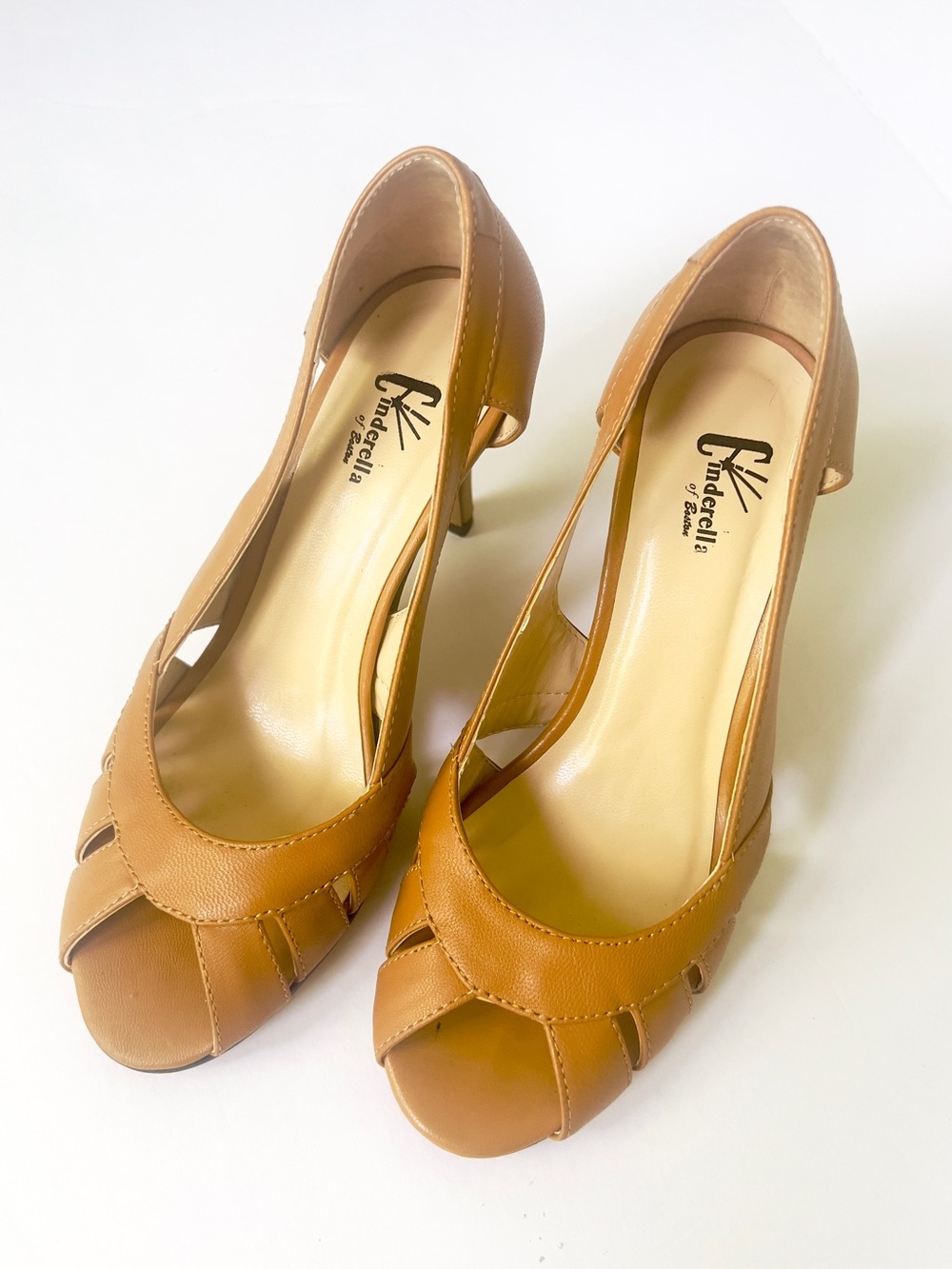Cinderella of Boston Tan Peep-Toe 2.75-in Heels with Cutout Detail Size 3M